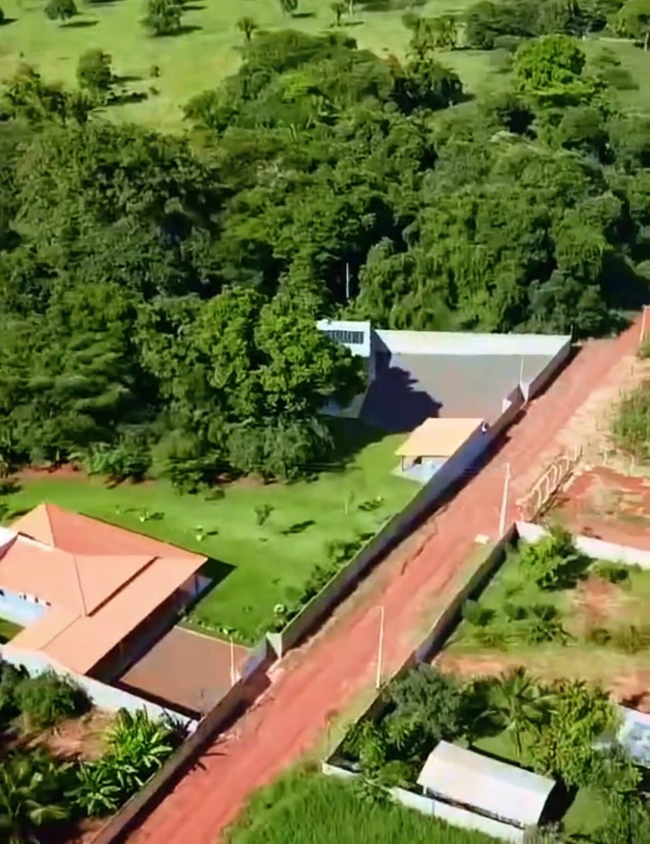 Chácara, 3 quartos, 5350 m² - Foto 4