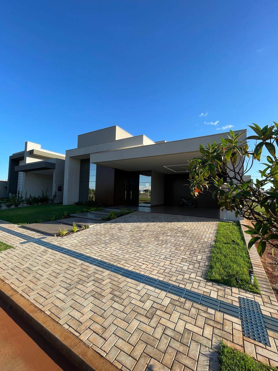 Casa, 3 quartos, 233 m² - Foto 1