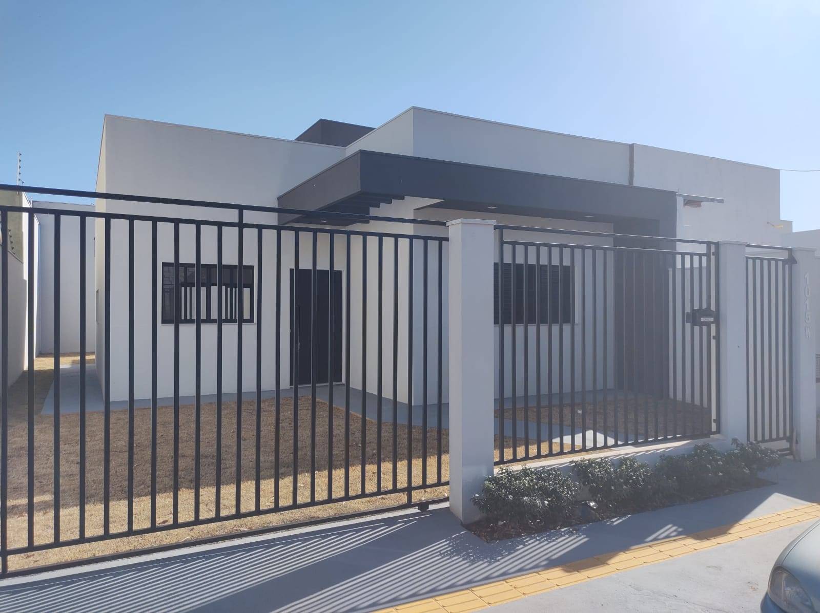 Casa, 2 quartos, 200 m² - Foto 1