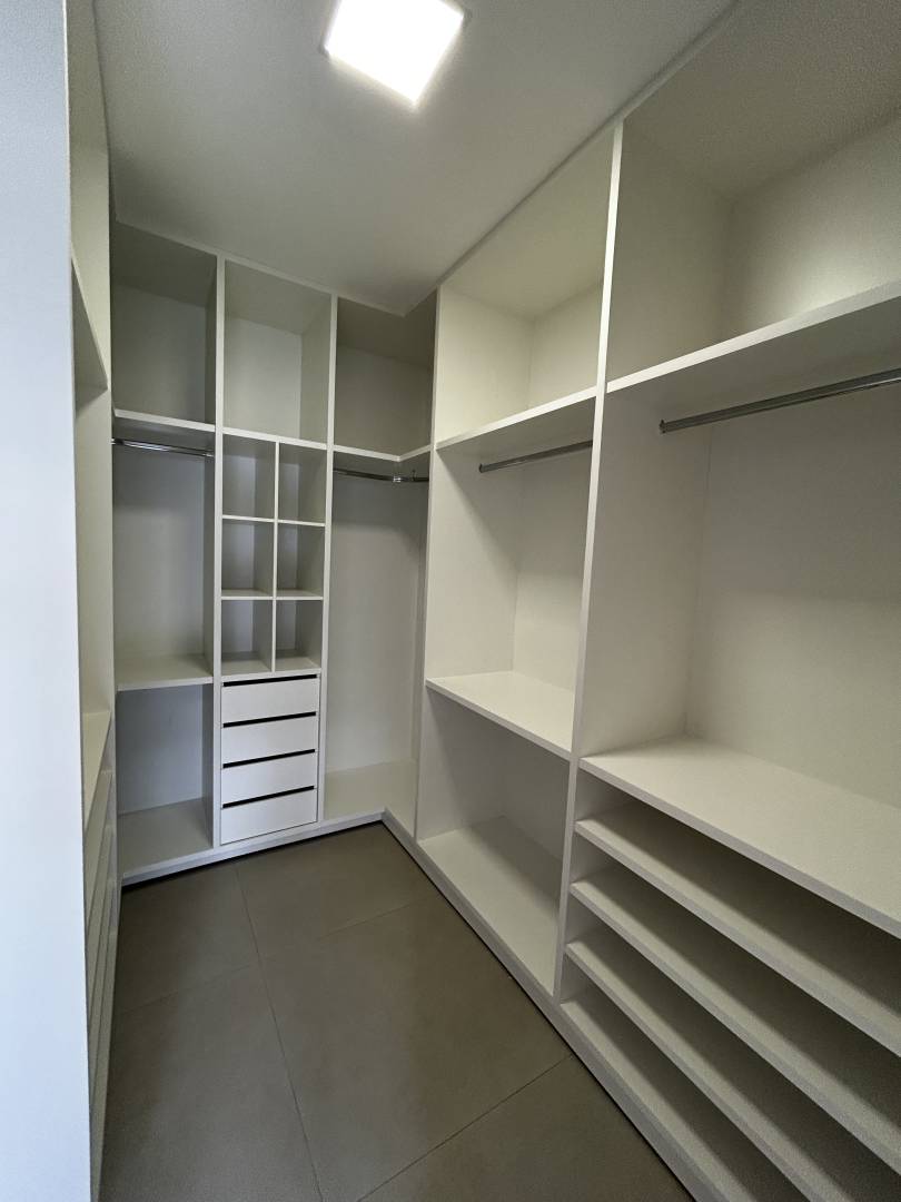 Casa, 3 quartos, 271 m² - Foto 34