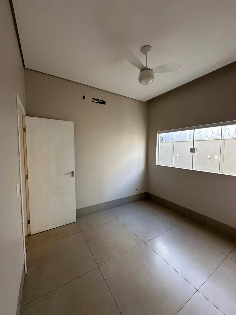 Casa, 3 quartos, 142 m² - Foto 2