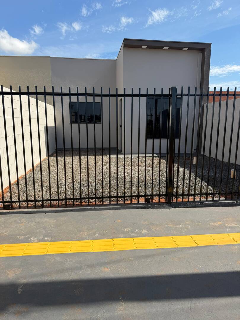 Casa à venda - Jardim Milão