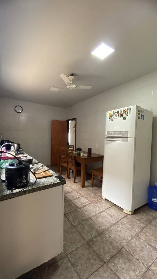 Casa, 5 quartos, 230 m² - Foto 11