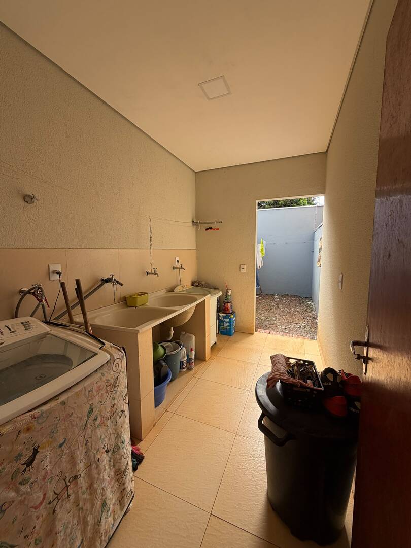 Casa, 5 quartos, 230 m² - Foto 27