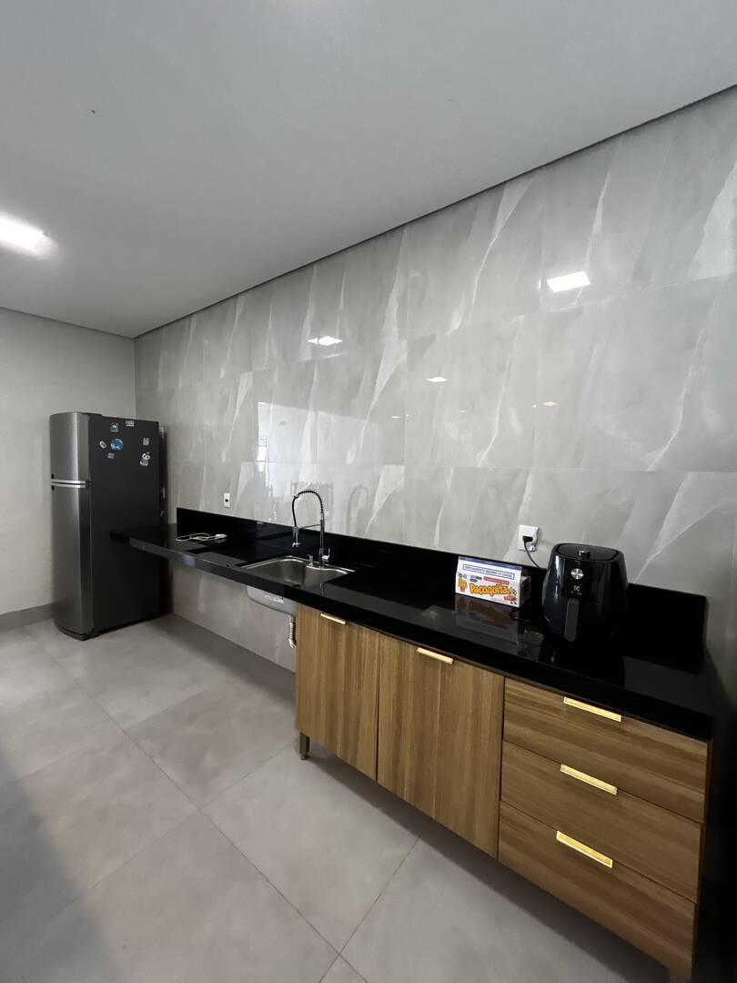 Casa, 3 quartos, 240 m² - Foto 12