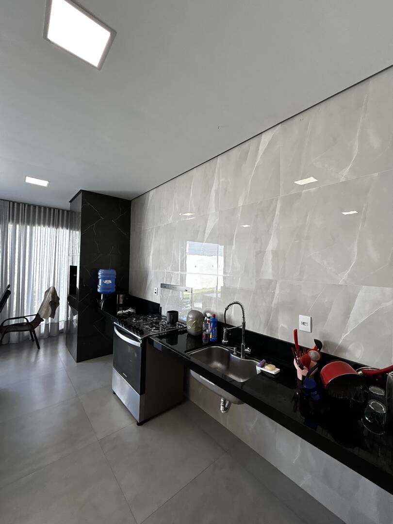 Casa, 3 quartos, 240 m² - Foto 13