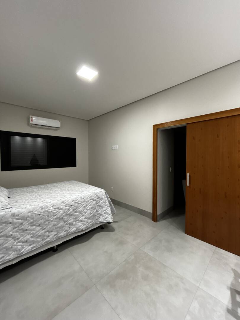 Casa, 3 quartos, 240 m² - Foto 34