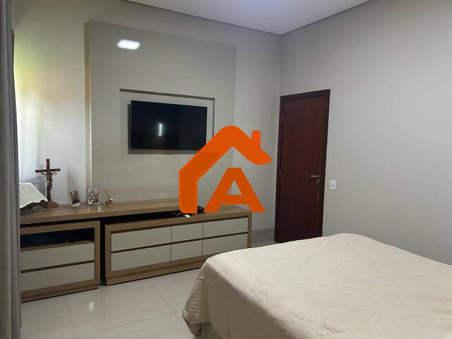Casa para Venda em Tangará da Serra - 3