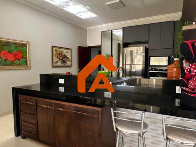 Casa para Venda em Tangará da Serra - 4