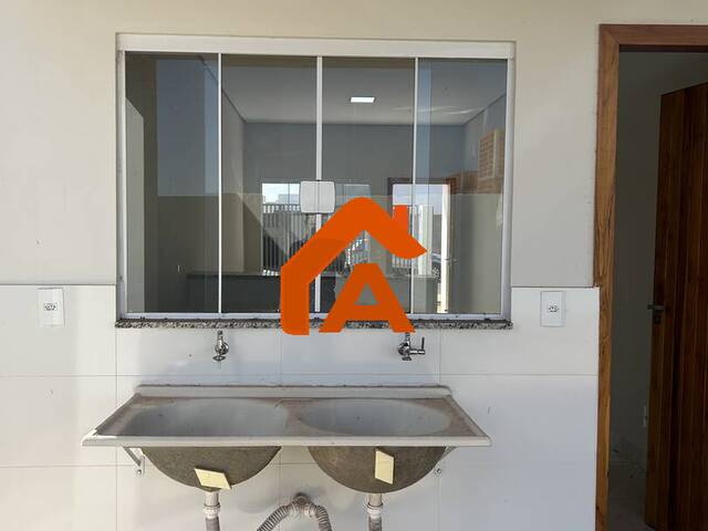 #60 - Casa para Venda em Tangará da Serra - MT