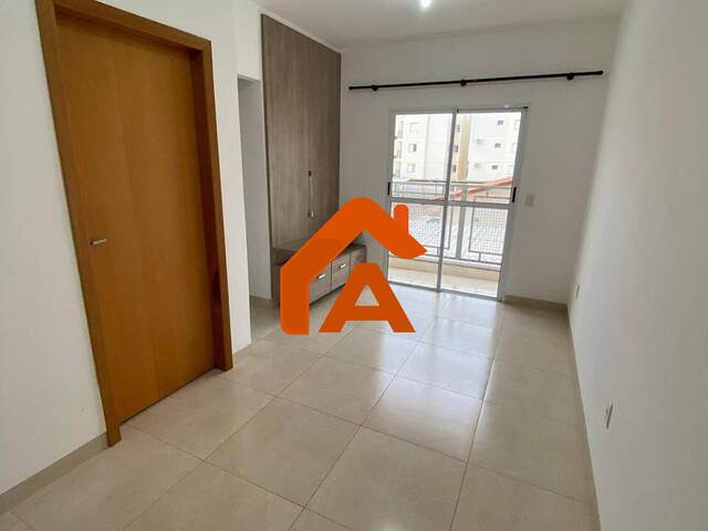 #74 - Apartamento para Venda em Tangará da Serra - MT