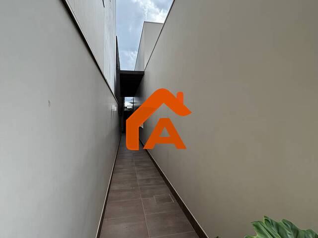 #92 - Casa para Venda em Tangará da Serra - MT