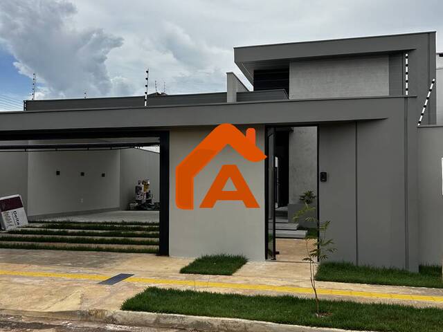 #95 - Casa para Venda em Tangará da Serra - MT
