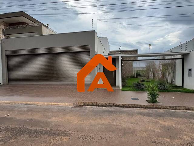 #101 - Casa para Venda em Tangará da Serra - MT