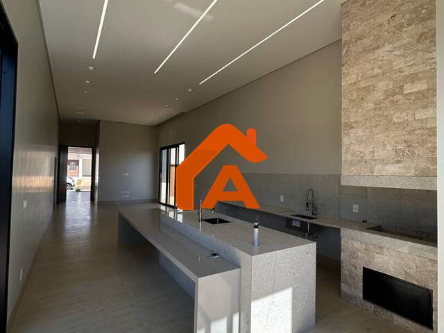 Casa para Venda em Tangará da Serra - 5