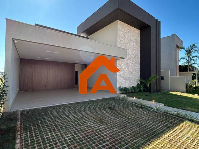 #107 - Casa para Venda em Tangará da Serra - MT