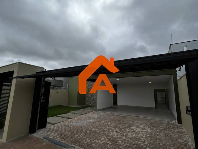 #113 - Casa para Venda em Tangará da Serra - MT