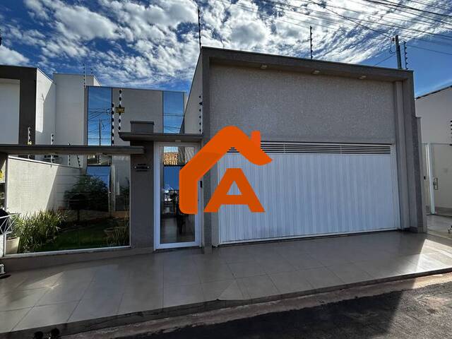 #126 - Casa para Venda em Tangará da Serra - MT