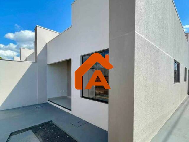 #186 - Casa para Venda em Tangará da Serra - MT