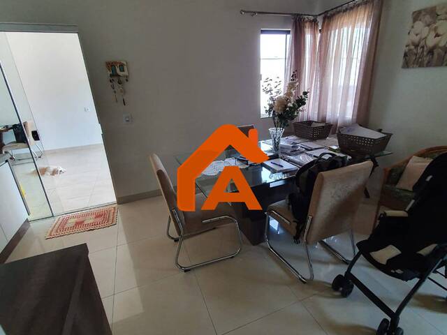 #201 - Casa para Venda em Tangará da Serra - MT