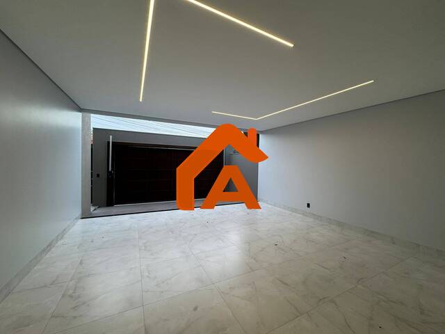 #211 - Casa para Venda em Tangará da Serra - MT