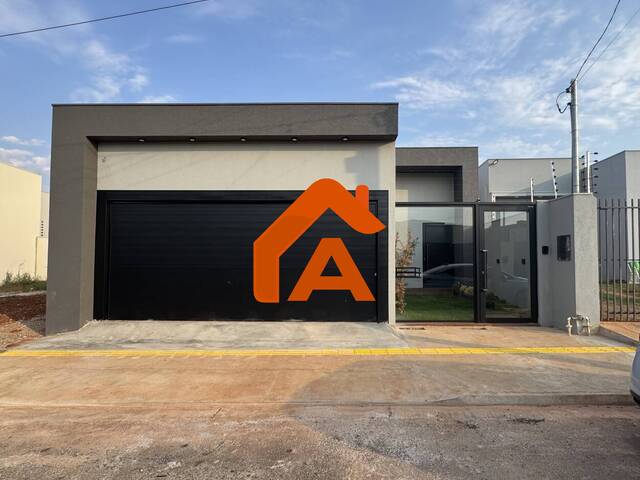 #213 - Casa para Venda em Tangará da Serra - MT