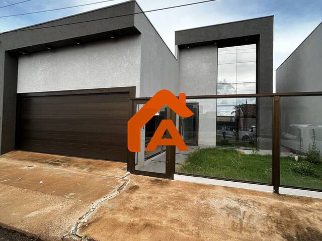 #212 - Casa para Venda em Tangará da Serra - MT