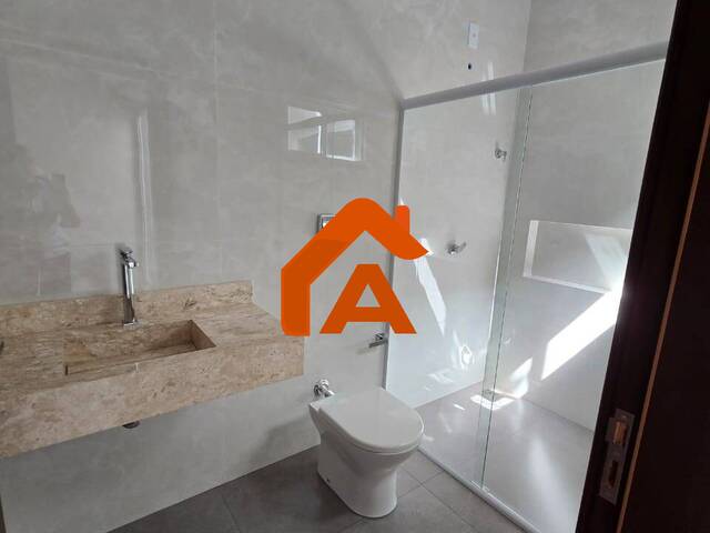 #218 - Casa para Venda em Tangará da Serra - MT