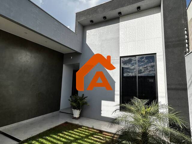 #224 - Casa para Venda em Tangará da Serra - MT