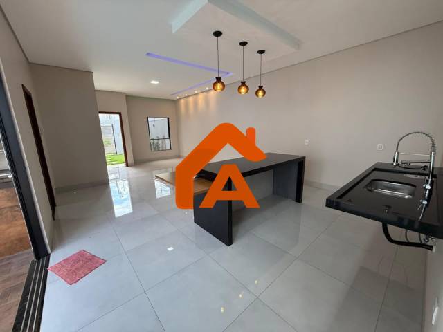 #238 - Casa para Venda em Tangará da Serra - MT