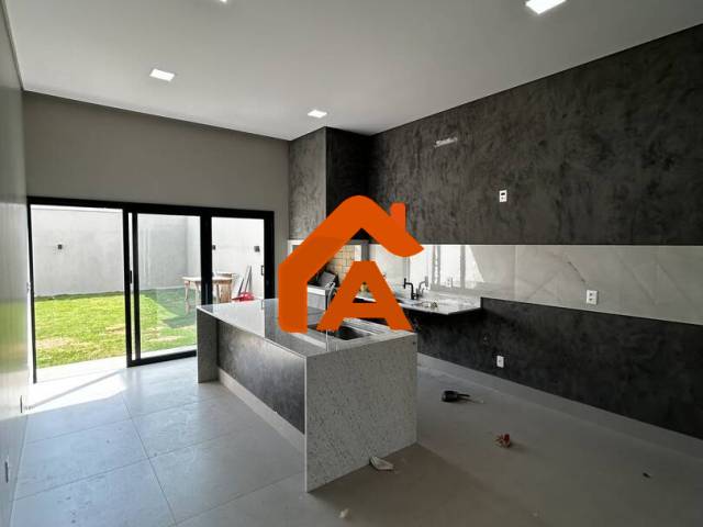 #284 - Casa para Venda em Tangará da Serra - MT