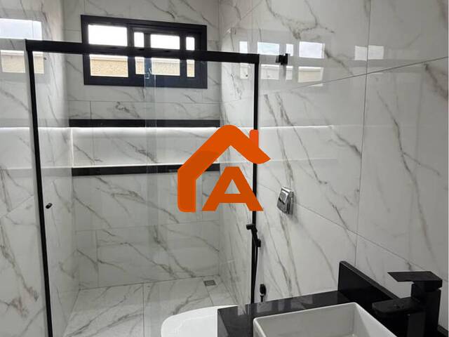 #285 - Casa para Venda em Tangará da Serra - MT