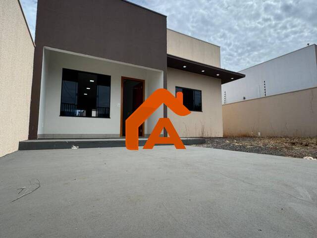 #294 - Casa para Venda em Tangará da Serra - MT