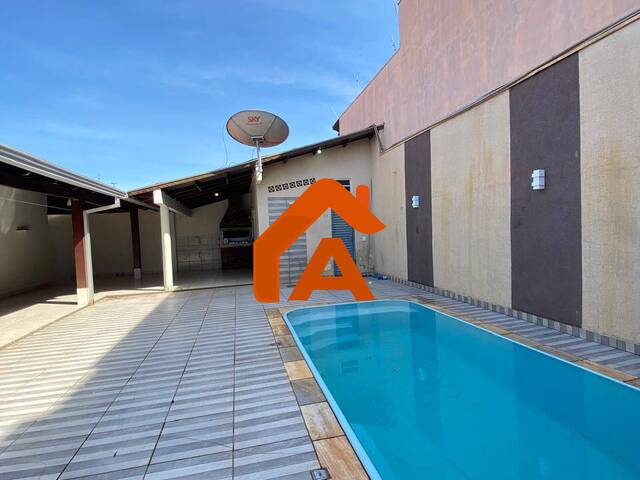 #308 - Casa para Venda em Tangará da Serra - MT