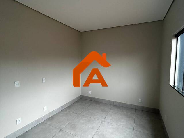 #316 - Casa para Venda em Tangará da Serra - MT