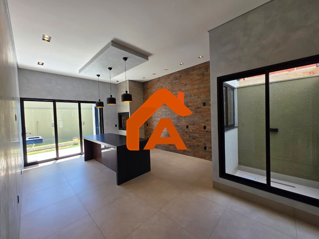 #319 - Casa para Venda em Tangará da Serra - MT