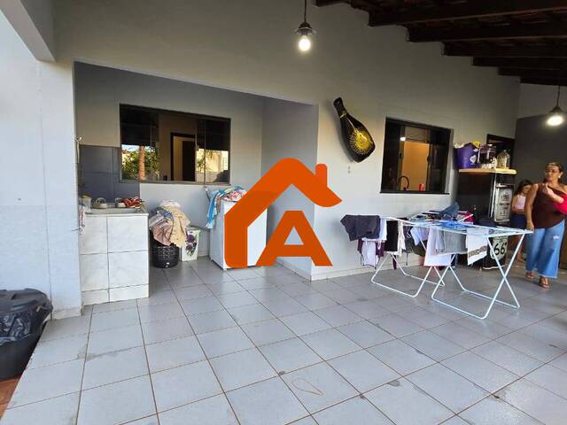 #325 - Casa para Venda em Tangará da Serra - MT