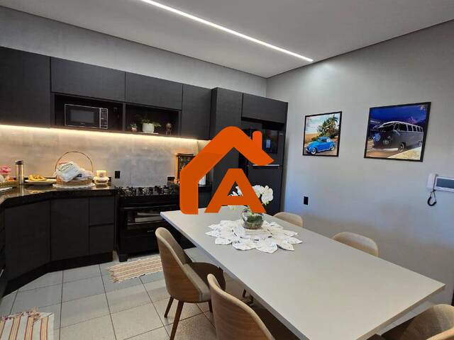 #325 - Casa para Venda em Tangará da Serra - MT