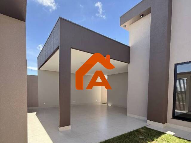 #327 - Casa para Venda em Tangará da Serra - MT