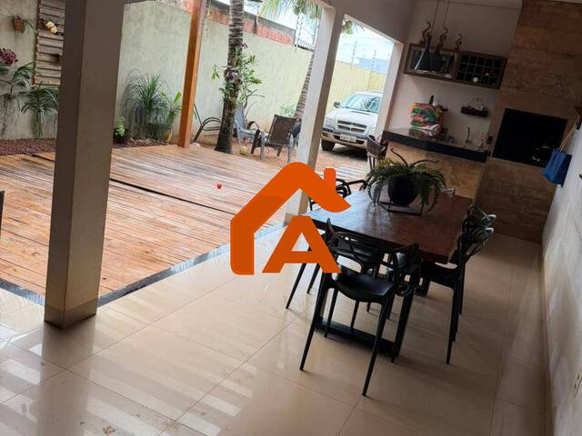 #338 - Casa para Venda em Tangará da Serra - MT