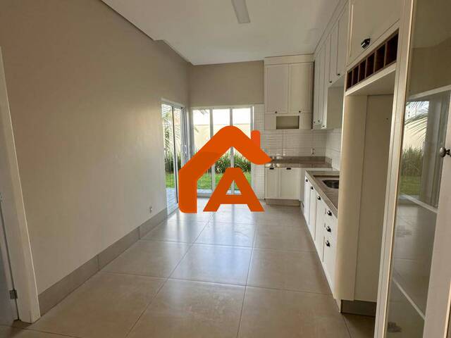 Casa para Venda em Tangará da Serra - 3