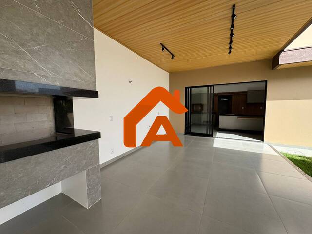 Casa para Venda em Tangará da Serra - 3