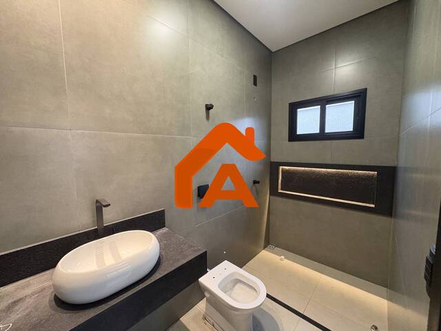 Casa para Venda em Tangará da Serra - 3