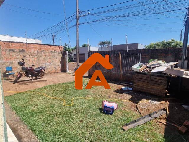 #448 - Casa para Venda em Tangará da Serra - MT